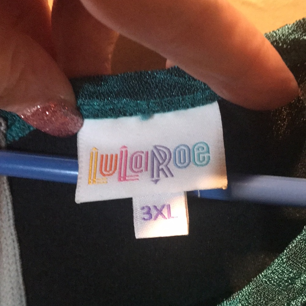 LuLaRoe Amelia 3X - Picture 2 of 5